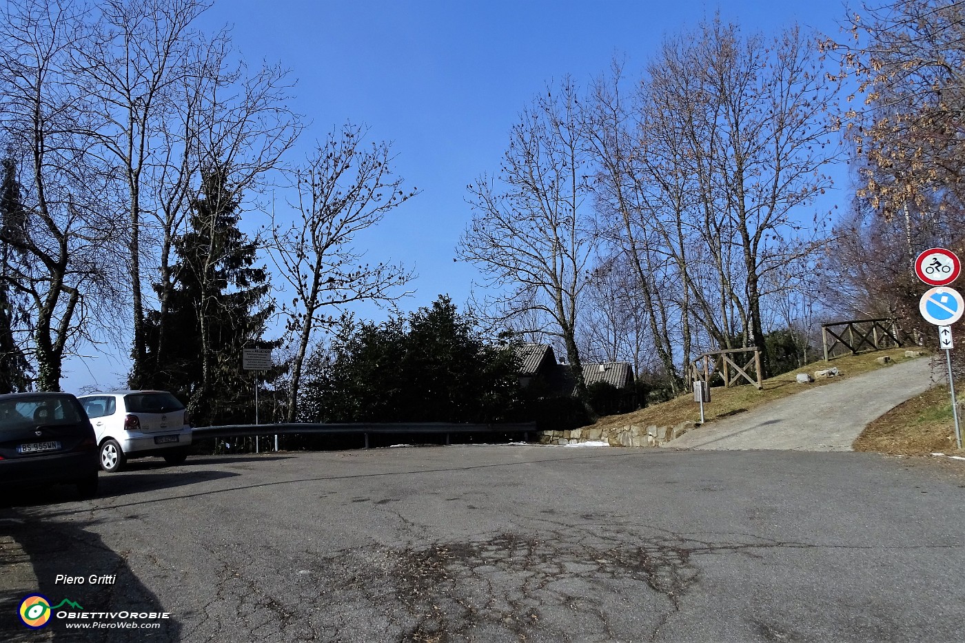 08 Partenza dal parcheggio per la Forca d'Aviatico (1080 m) .JPG